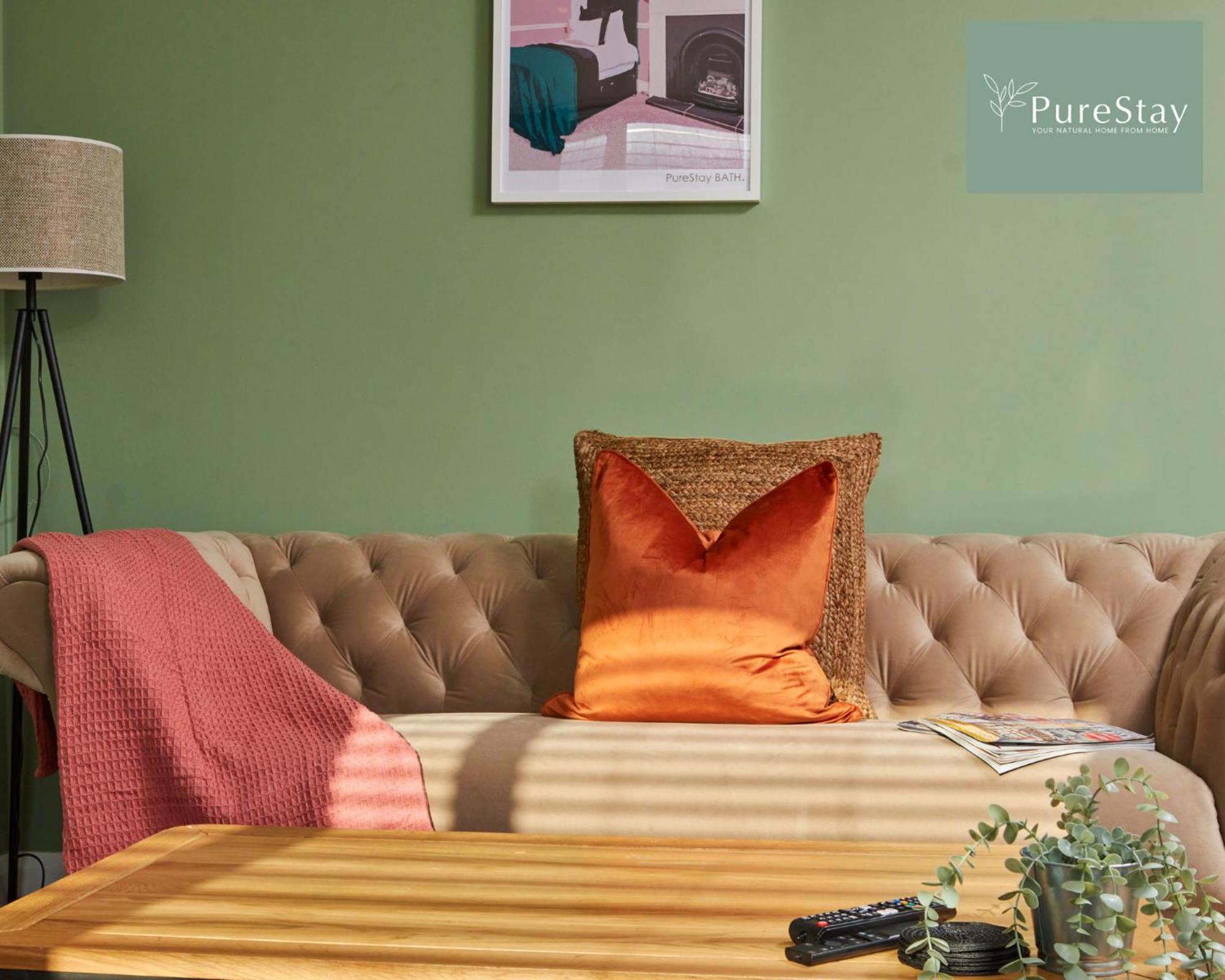 Superb House Manchester Near Etihad With Free Parking Sleeps 8 Екстериор снимка